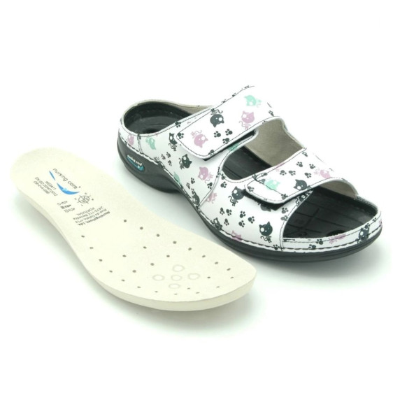 detail Viena kočky Nursing Care