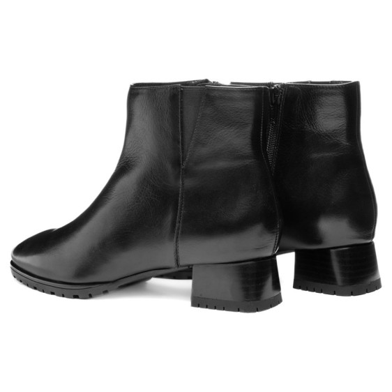 detail 12-20010-01 Obuv ara