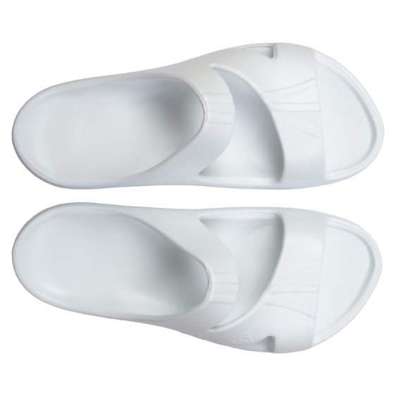 detail OBUV PETER LEGWOOD KONG BIANCO