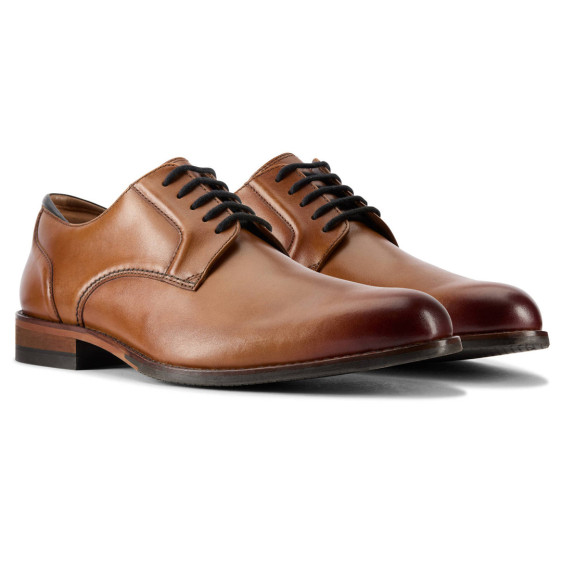 detail CraftArlo Lace Tan Leather Obuv Clarks