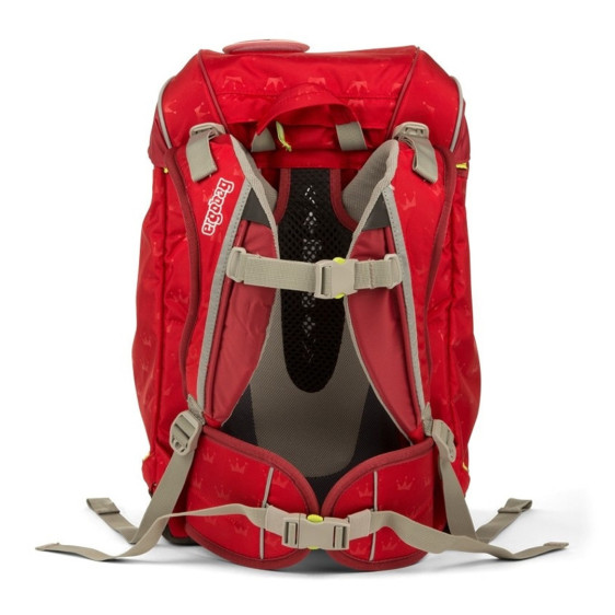 detail BATOH ERGOBAG PRIME KISS THE BEAR RED CROWNS