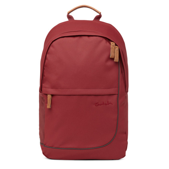 detail Pure Red Satch FLY batoh